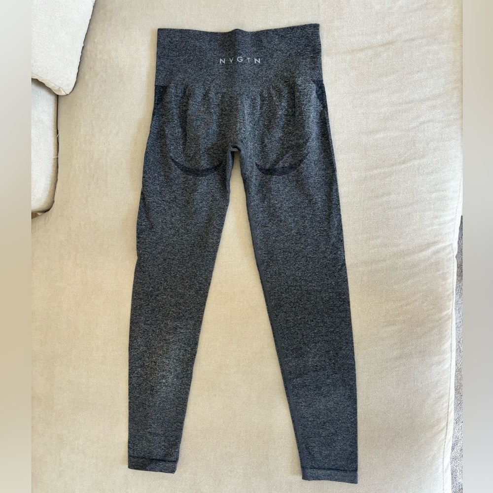 NVGTN Women’s Dark Charcoal Gray Seamless Leggings